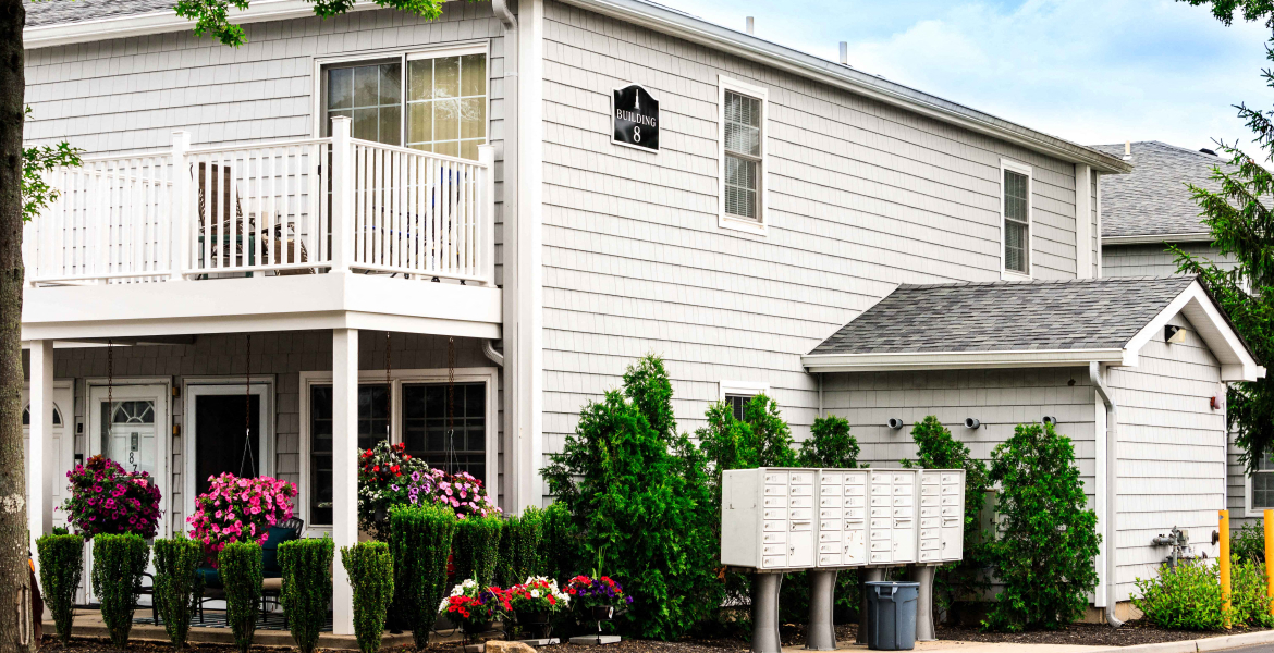 55 and over apartments in Suffolk County, NY Southwood Luxury